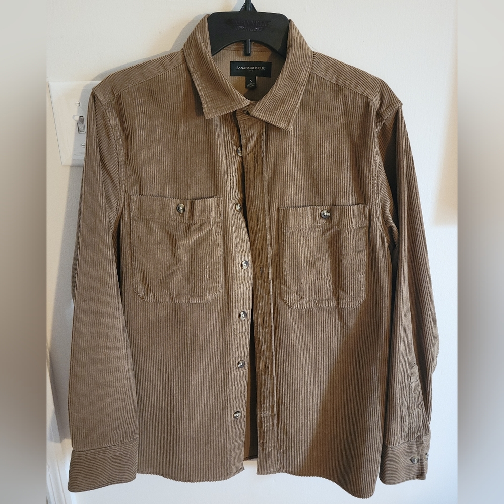 Banana Republic Men's Corduroy shirt jacket Small